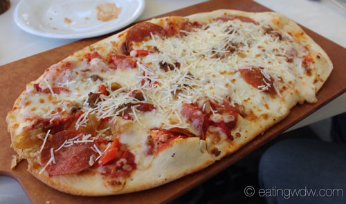 tonys-town-square-restaurant-joes-artisanal-pizza